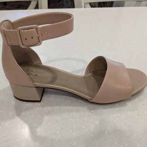 Clarks Collection Womens Nude Block Sandal